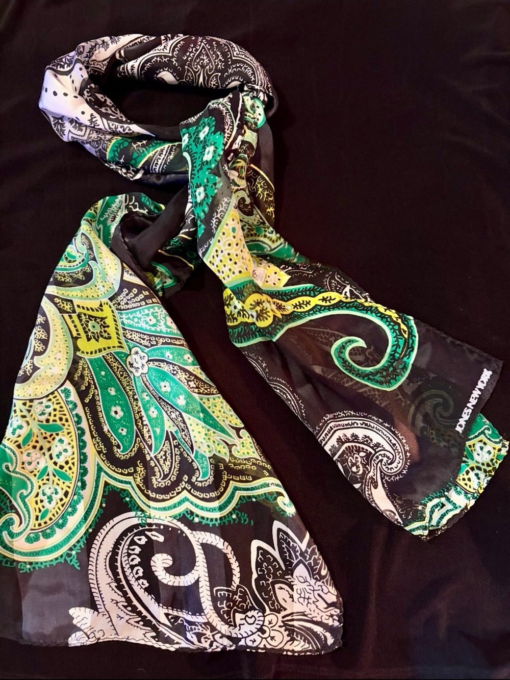 New Jones New York 100% Silk Scart
